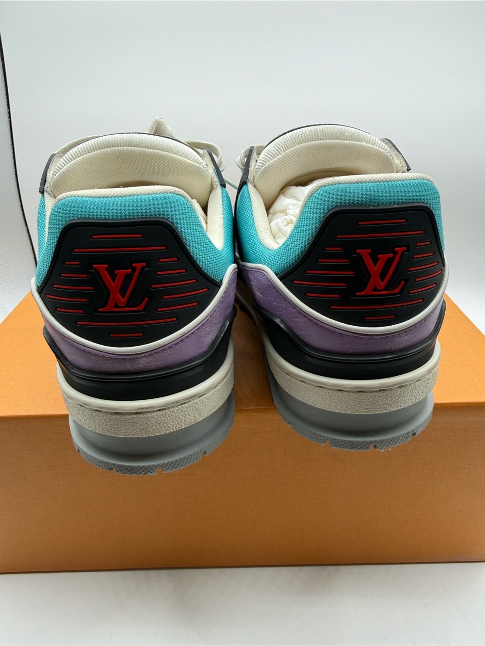 Louis Vuitton LV Multicolor Leather Trainer's Low-Top Sneakers full inclusion - Picture 6 of 11
